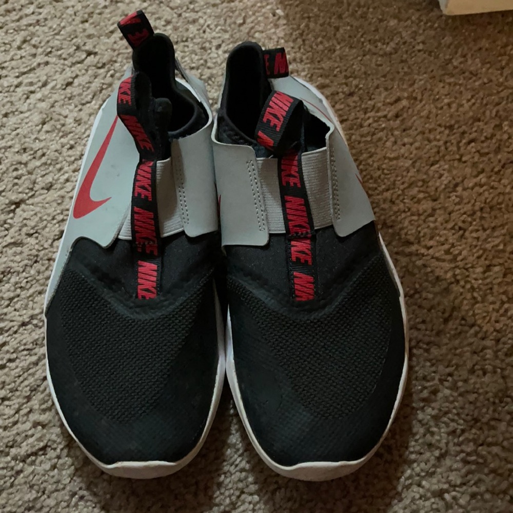 Nike slip on